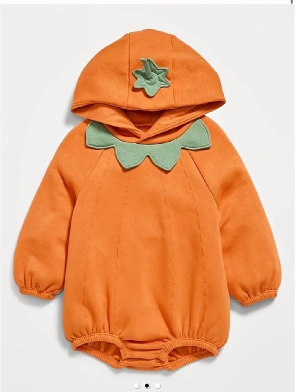 Old Navy Hooded Pumpkin One-Piece Romper 3-6M